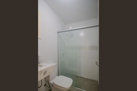 Casa à venda com 300m², 4 quartos e 3 vagas Casa à venda com 300m², 4 quartos e 3 vagasBanheiro 2