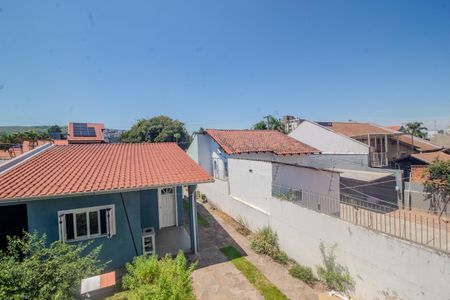 Casa à venda com 300m², 4 quartos e 3 vagas Casa à venda com 300m², 4 quartos e 3 vagasVista