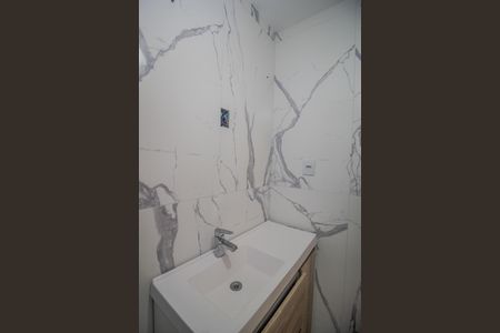 Casa à venda com 300m², 4 quartos e 3 vagas Casa à venda com 300m², 4 quartos e 3 vagasBanheiro