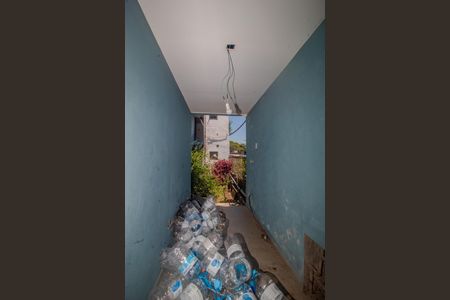 Casa à venda com 300m², 4 quartos e 3 vagas Casa à venda com 300m², 4 quartos e 3 vagasÁrea de Serviço