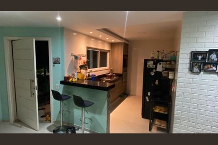 Casa de condomínio para alugar com 70m², 2 quartos e 2 vagasCozinha