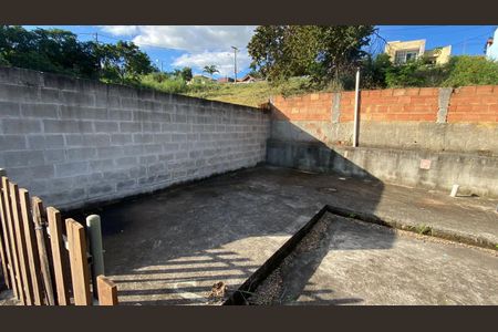 Casa de condomínio para alugar com 70m², 2 quartos e 2 vagasÁrea externa