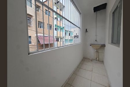 Casa para alugar com 43m², 2 quartos e sem vagavaranda 