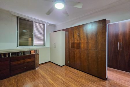 Apartamento à venda com 180m², 4 quartos e 2 vagasQuarto 4 - Suíte