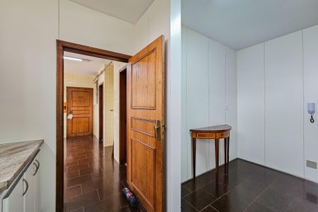 Apartamento à venda com 180m², 4 quartos e 2 vagasCozinha