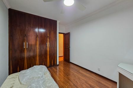 Apartamento à venda com 180m², 4 quartos e 2 vagasQuarto 2