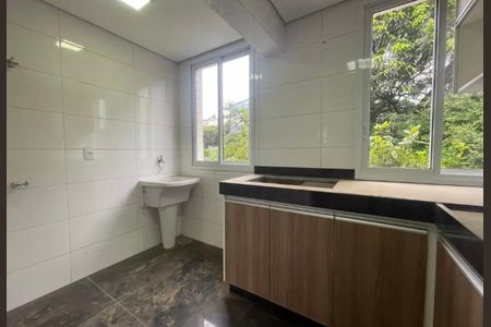 Apartamento para alugar com 3 quartos, 180m² em Padre Eustáquio, Belo Horizonte