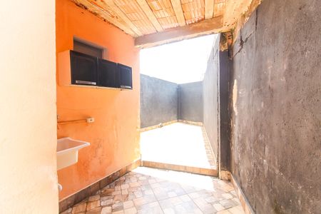 Casa para alugar com 60m², 1 quarto e sem vagaÁrea de Serviço