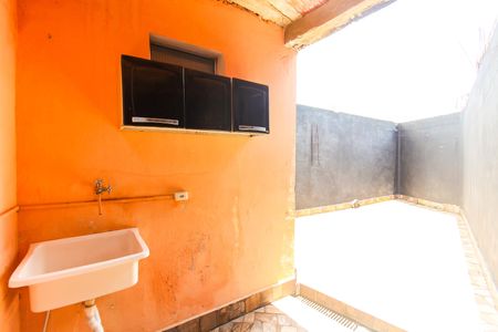 Casa para alugar com 60m², 1 quarto e sem vagaÁrea de Serviço