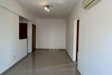 Apartamento para alugar com 61m², 2 quartos e 1 vagaSala