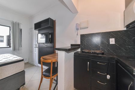 Cozinha de kitnet/studio para alugar com 1 quarto, 9m² em Brooklin, São Paulo