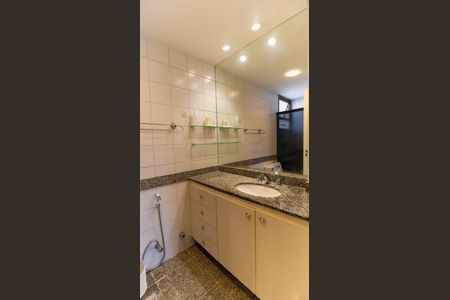 Apartamento para alugar com 115m², 3 quartos e 2 vagas
