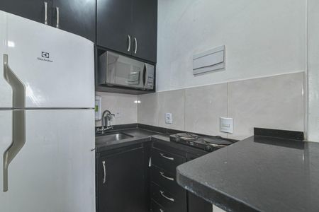Cozinha de kitnet/studio para alugar com 1 quarto, 14m² em Brooklin, São Paulo