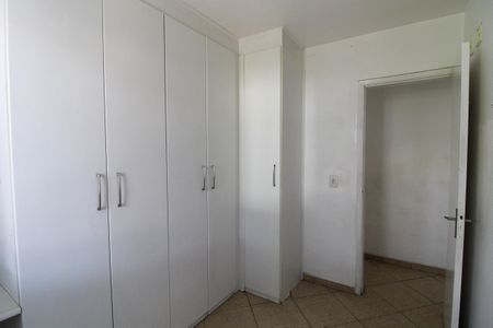 Quarto 1 de apartamento para alugar com 2 quartos, 53m² em Parque Ipe, São Paulo
