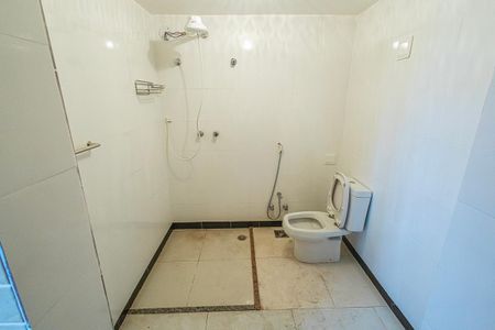 Casa à venda com 780m², 7 quartos e 3 vagas Casa à venda com 780m², 7 quartos e 3 vagasbanheiro