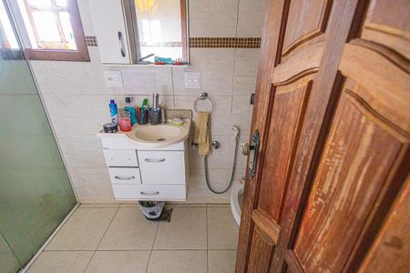 Casa à venda com 780m², 7 quartos e 3 vagas Casa à venda com 780m², 7 quartos e 3 vagassuite