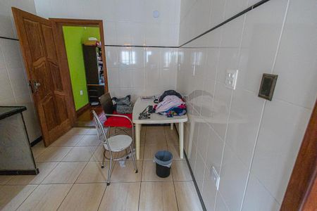 Casa à venda com 780m², 7 quartos e 3 vagas Casa à venda com 780m², 7 quartos e 3 vagascozinha