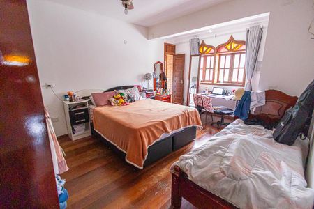 Casa à venda com 780m², 7 quartos e 3 vagas Casa à venda com 780m², 7 quartos e 3 vagasquarto 5 / suite