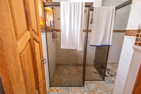 Casa à venda com 780m², 7 quartos e 3 vagas Casa à venda com 780m², 7 quartos e 3 vagassuite