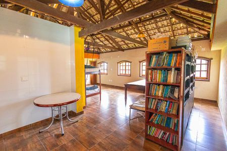 Casa à venda com 780m², 7 quartos e 3 vagas Casa à venda com 780m², 7 quartos e 3 vagassala / 3º andar