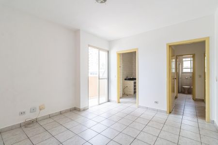 Sala de apartamento à venda com 2 quartos, 68m² em Vila Morellato, Barueri
