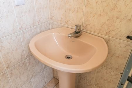 Banheiro Social de apartamento à venda com 2 quartos, 68m² em Vila Morellato, Barueri