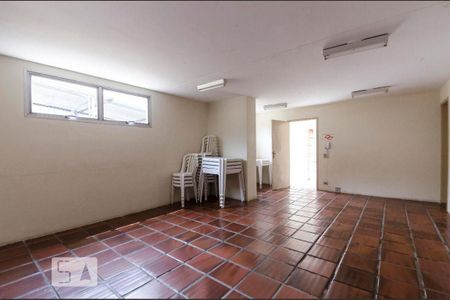 Apartamento à venda com 58m², 2 quartos e 1 vaga Apartamento à venda com 58m², 2 quartos e 1 vagaÁrea comum - Salão de festas