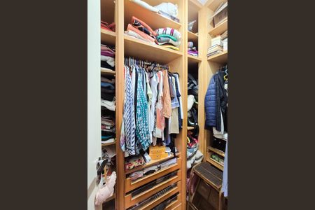 Apartamento à venda com 123m², 3 quartos e 3 vagasSuíte 1 - closet