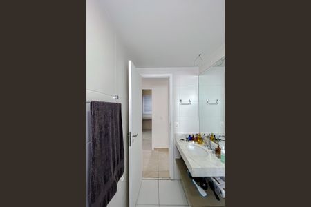 Apartamento para alugar com 110m², 3 quartos e 2 vagas Apartamento para alugar com 110m², 3 quartos e 2 vagasBanheiro