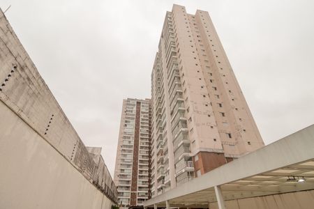 Apartamento para alugar com 78m², 3 quartos e 1 vagaFachada e portaria