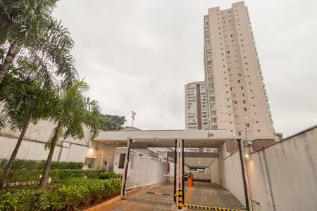 Apartamento para alugar com 78m², 3 quartos e 1 vagaFachada e portaria