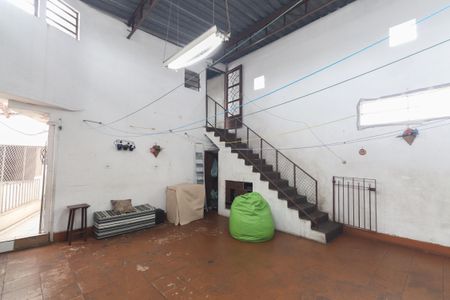 Casa à venda com 240m², 7 quartos e 3 vagas Casa à venda com 240m², 7 quartos e 3 vagasÁrea de Serviço - Casa 4