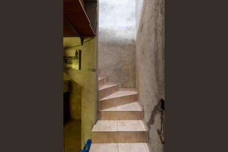 Casa para alugar com 302m², 3 quartos e 4 vagasEscada