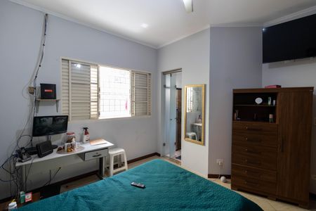 Casa para alugar com 302m², 3 quartos e 4 vagasQuarto 2