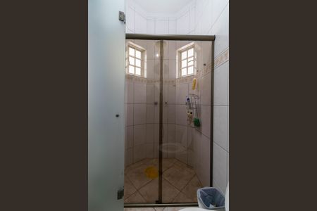 Casa para alugar com 302m², 3 quartos e 4 vagasBanheiro