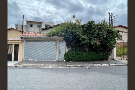 Casa para alugar com 302m², 3 quartos e 4 vagasFachada