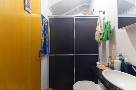 Apartamento à venda com 80m², 2 quartos e 1 vaga Apartamento à venda com 80m², 2 quartos e 1 vagaBanheiro