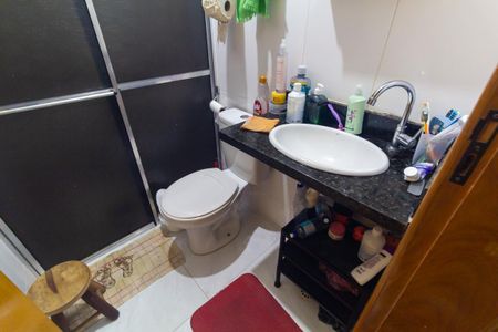 Apartamento à venda com 80m², 2 quartos e 1 vaga Apartamento à venda com 80m², 2 quartos e 1 vagaBanheiro