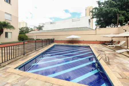 Apartamento à venda com 73m², 3 quartos e sem vagaÁrea Comum - Piscina 