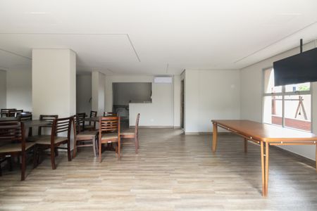 Apartamento à venda com 73m², 3 quartos e sem vagaÁrea Comum - Salão de Festas 