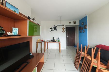 Apartamento à venda com 73m², 3 quartos e sem vagaSala 