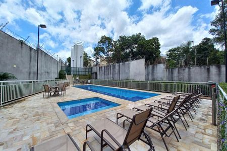 Apartamento para alugar com 75m², 2 quartos e 1 vagaÁrea comum - Piscina