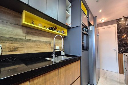Apartamento para alugar com 75m², 2 quartos e 1 vagaCozinha 