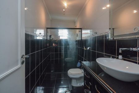 Casa à venda com 168m², 3 quartos e 2 vagas