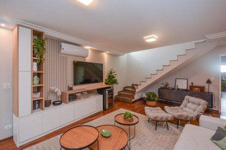 Casa à venda com 3 quartos, 168m² em Jardim Satelite, São Paulo