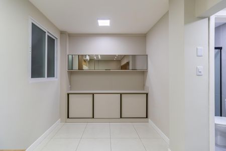 Sala de apartamento para alugar com 2 quartos, 75m² em Centro, Florianópolis