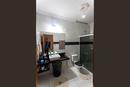 Casa para alugar com 200m², 3 quartos e 20 vagasBanheiro da Suíte