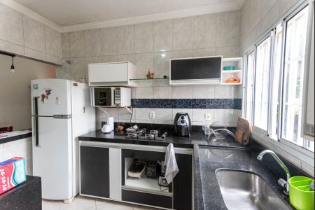 Casa para alugar com 200m², 3 quartos e 20 vagasCozinha