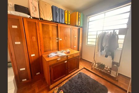 Casa para alugar com 322m², 5 quartos e 4 vagasQuarto