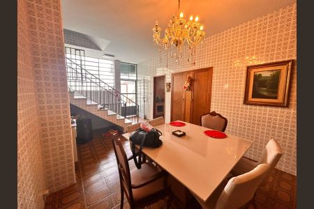 Sala de casa para alugar com 5 quartos, 322m² em Colégio Batista, Belo Horizonte